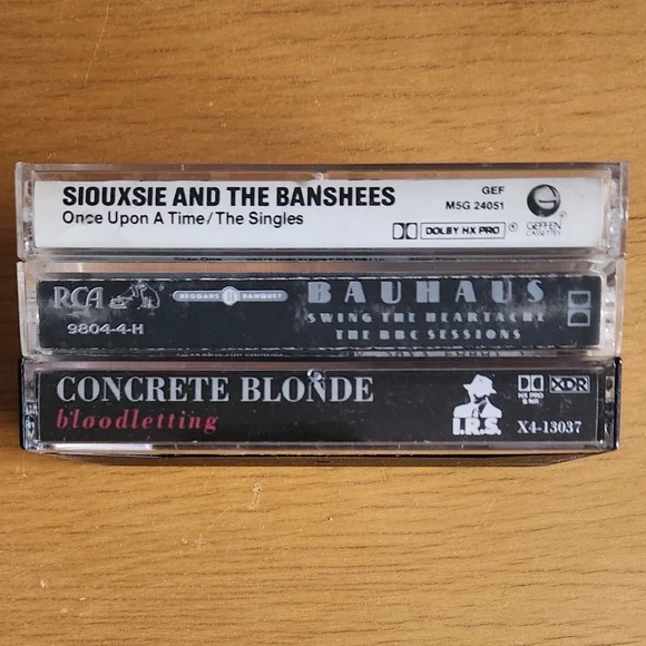 Siouxsie And The Banshees, Bauhaus, Concrete Blonde - 80s & 90s Tapes (Lot of 3) - Picture 1 of 8